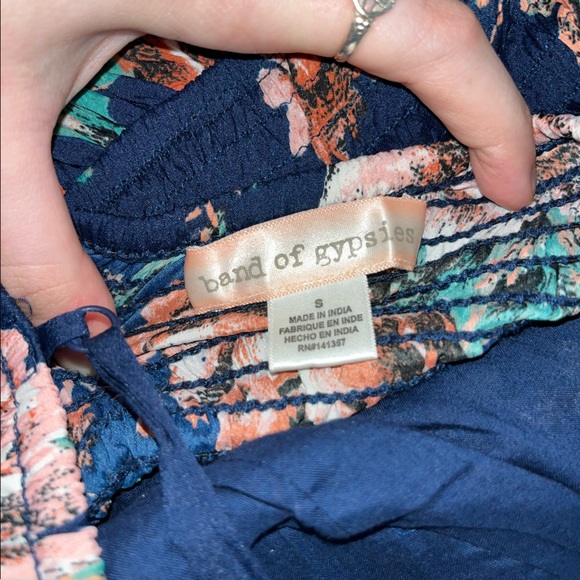 Dark Blue Floral Romper WITH POCKETS Size Small - Picture 2 of 8